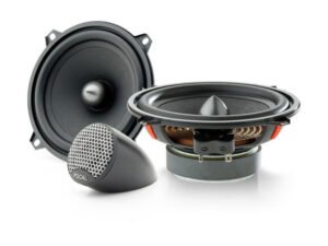 Garsiakalbiai Automobiliui