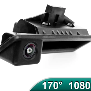 In-car dash camera with wide-angle lens and 170° 1080p label.